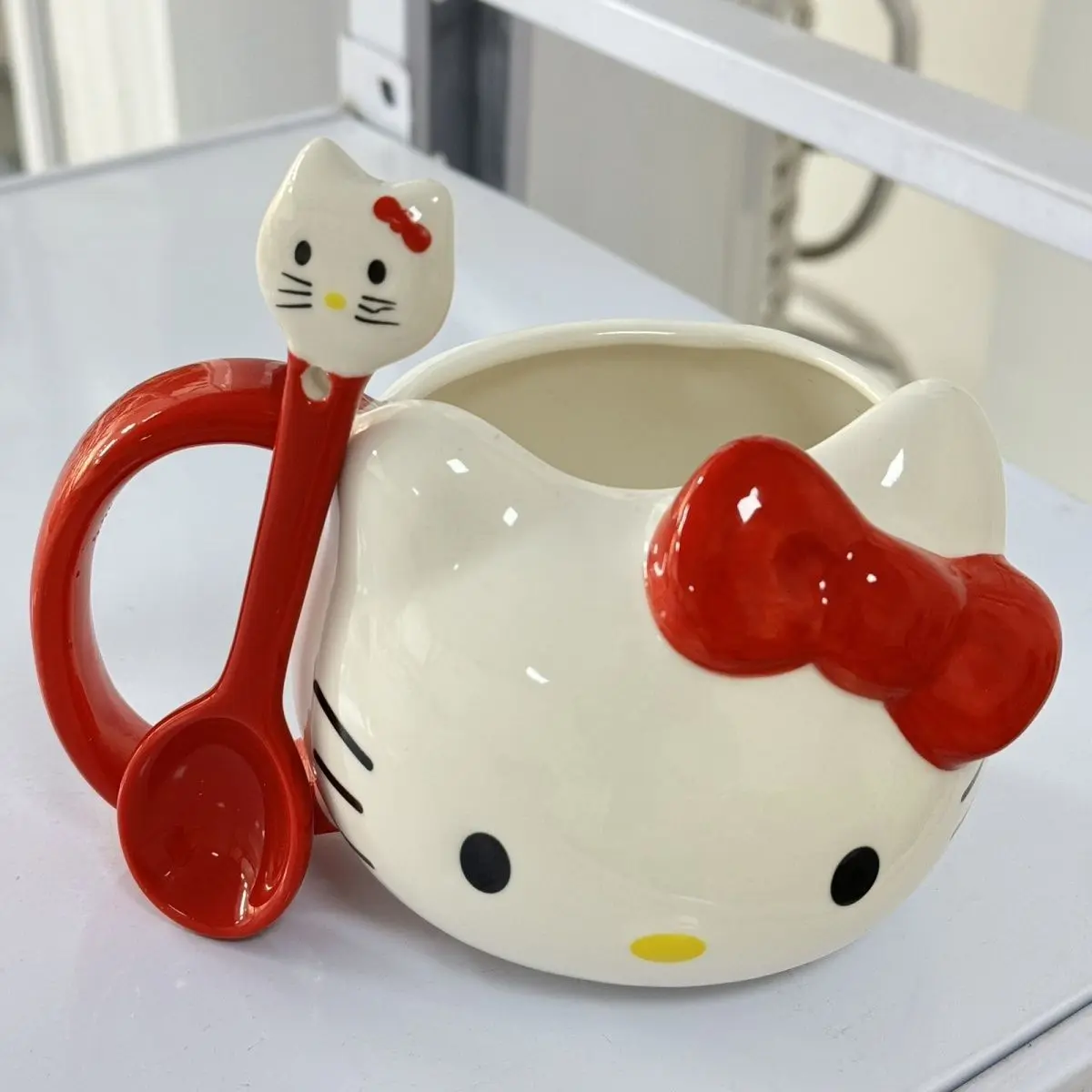 ถ้วยเซรามิก ดีไซน์ถ้วย Hellokitty Kitty น่ารัก แก้วดื่มเด็กผู้หญิง แก้วการ์ตูน ของตกแต่งบ้านสร้างสรรค์ แมวดาราอินเทอร์เน็ต