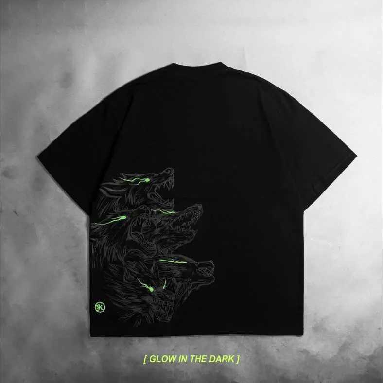 KREMLIN T-Shirt Oversized Relaxed Fit Hitam Glow in the Dark - Chimera, 100% Katun Combed, Desain Unik 2