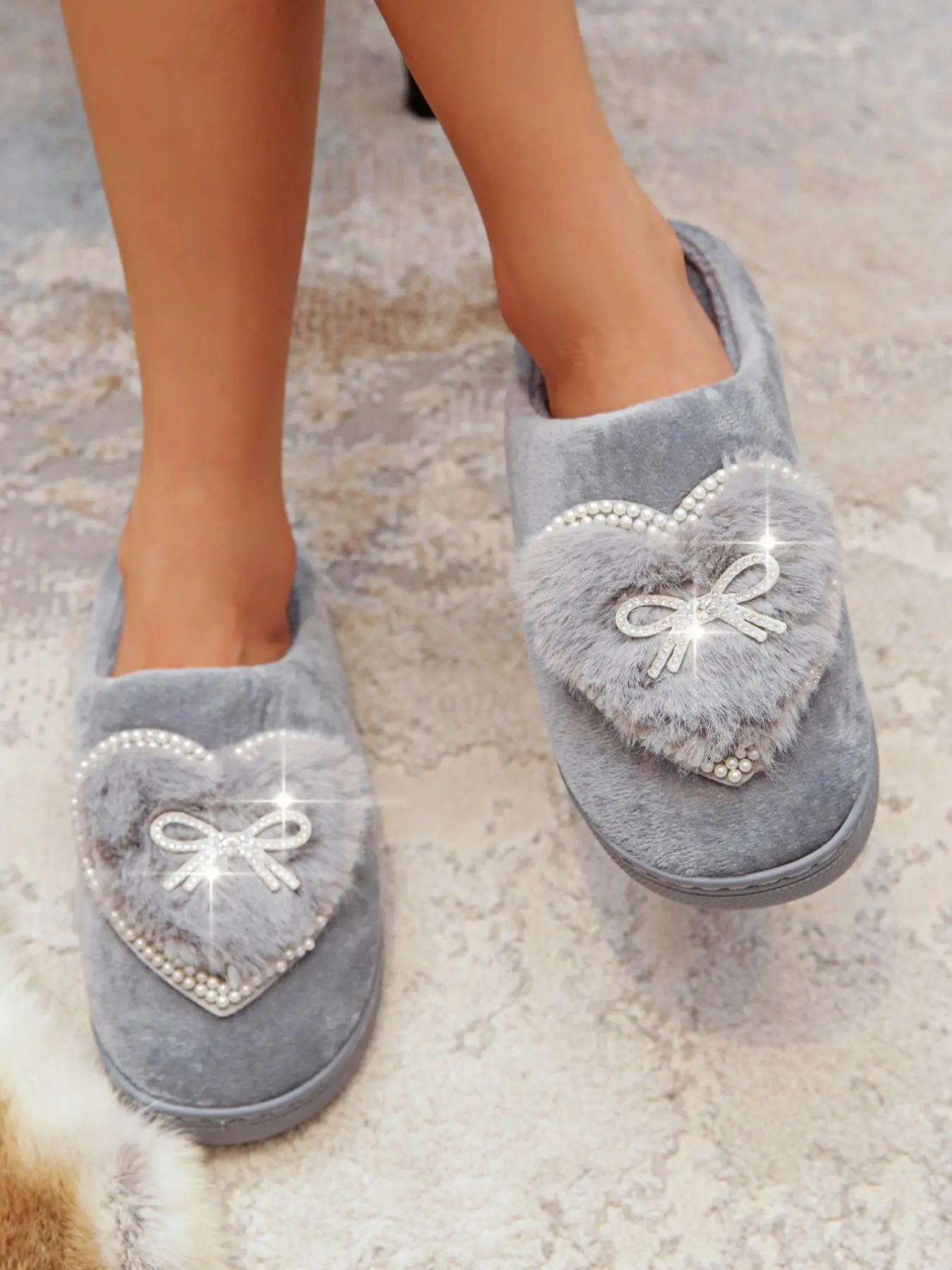 Women's Rhinestone & Faux Pearl Decorated Bowknot Design Slippers, Casual Soft Comfortable Home Slippers, Warm Slippers for Indoor & Outdoor Use for Fall & Winter