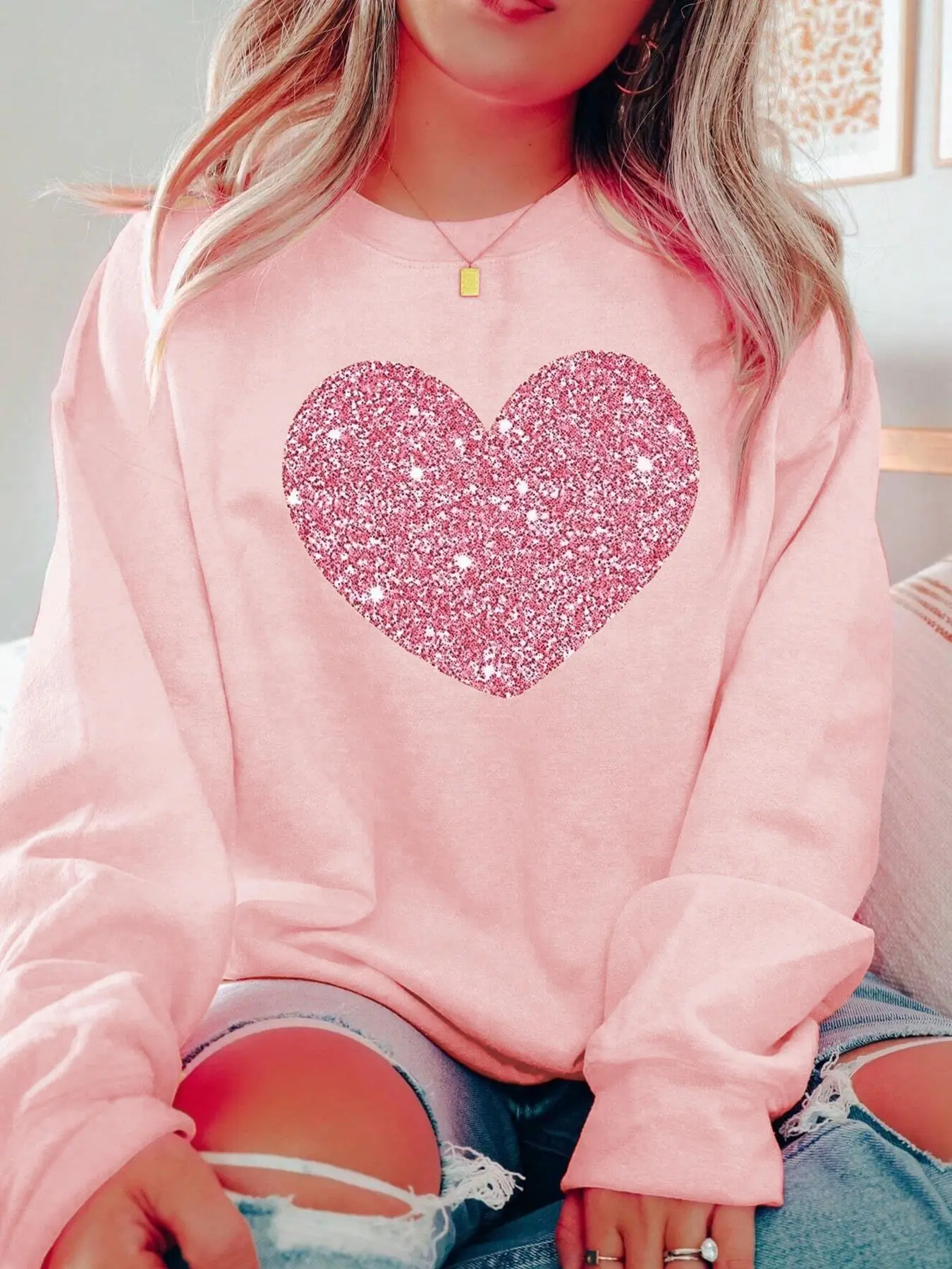 Women's Heart Pattern Glitter Pullover Sweatshirt, Pastel Casual Long Sleeve Crew Neck Sweatshirt for Fall & Winter, Women's Clothes for Daily Wear