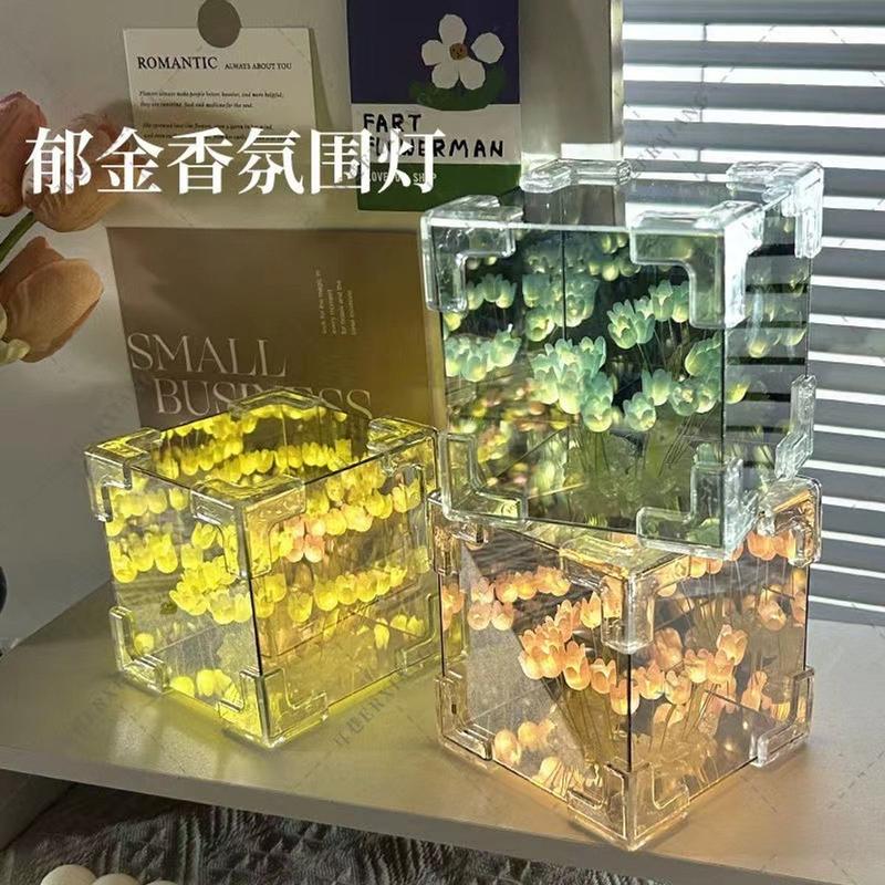 Hộp đèn ngủ Hoa Tulip tráng gương khung vuông Decor Phòng Ngủ Chill - Làm Quà Tặng