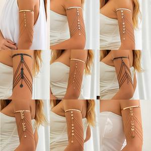 สร้อยข้อมือพู่หลายชั้น เครื่องประดับยุโรปและอเมริกา ทันสมัย เซ็กซี่ ฝังด้วยสีขาว ต่อต้านไข่มุก โซ่แขน