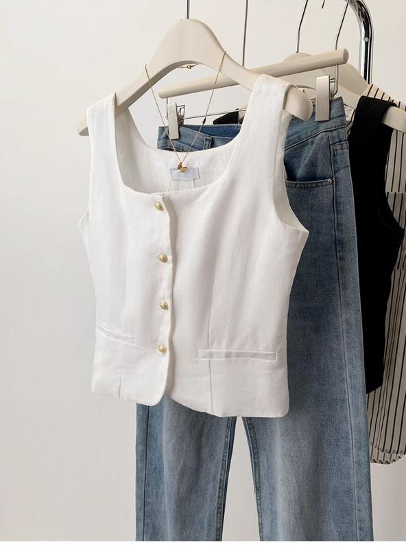 Product Introduction of [In Stock] Women Old Money Style High-gard Square Neck Gold Buttons Sleeveless Jacket Vests 5
