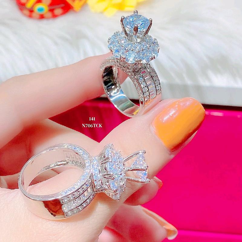 Nhẫn nữ mạ vàng 18k kiểu hoa đeo đi tiệc dễ thương nữ tính dễ phối mọi thời trang nhẫn nữ đẹp nhẫn vàng 18k nhẫn nữ mini nhẫn bản nhỏ