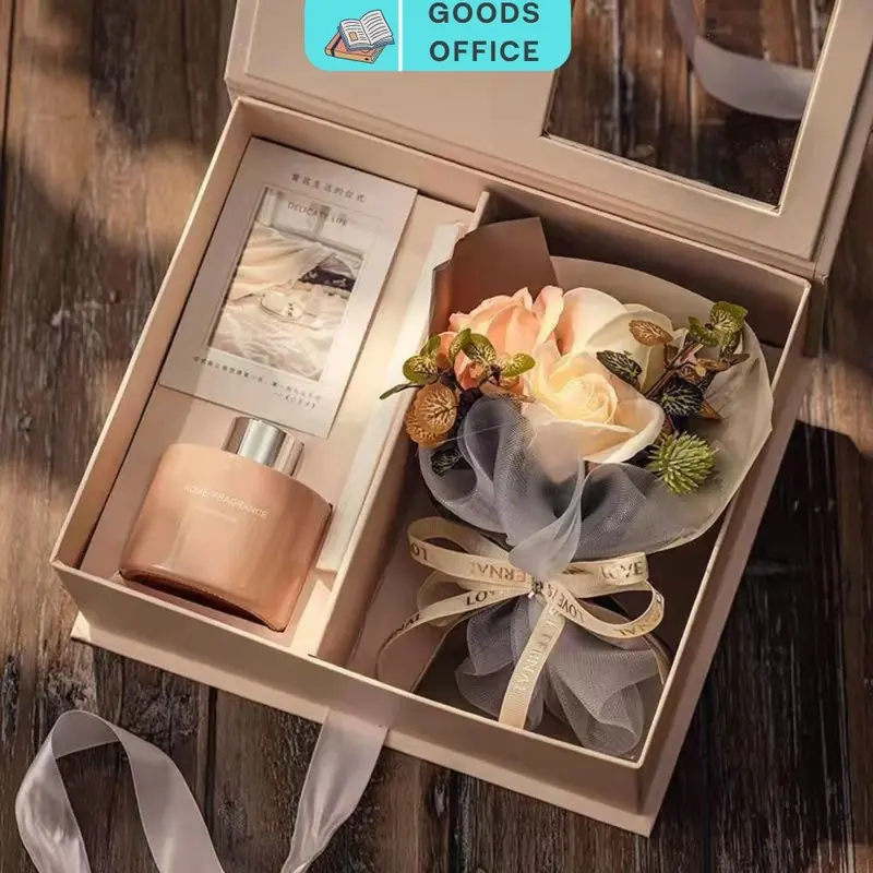 Set hộp quà - set tinh dầu khếch tán kèm hoa lụa, thiệp - Quà tặng sinh nhật,tốt nghiệp, 20/10 người thân yêu- Dầu Thơm Phòng Dầu Thơm 0
