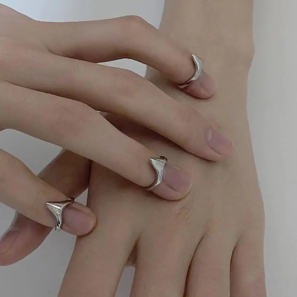 Personalized hip-hop creative nail ring simple and cool style dark metal blade ring