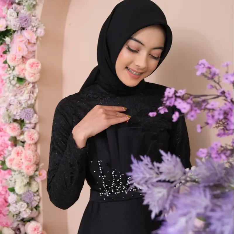 Alfi Zahra Hijab-Peony Brokat Dress 4