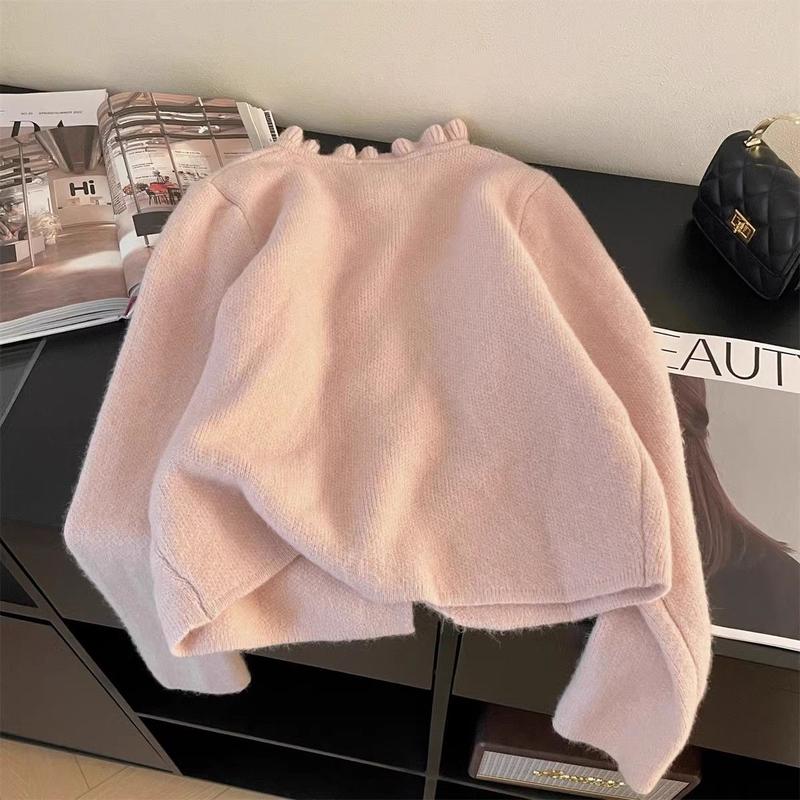 Product Introduction of Áo Len Đỏ, Quần Áo Nữ, Phong Cách Giáng Sinh Và Năm Mới, Áo Cardigan Dệt Kim Ren Phong Cách Phương Tây, Thích Hợp Cho Mùa Thu Và Mùa Đông, Áo Khoác Xu Hướng Ins Năm 2025 Women Top 1