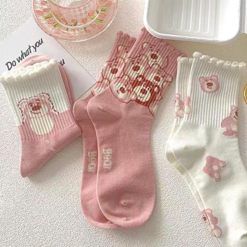 Product Introduction of sét 10 đôi Vớ cổ cao hình gấu dâu LOSTO dễ thương  - Tất cao cổ hoạ tiết gấu hồng co giãn Nữ Voi Voan Women 5