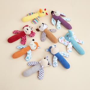 【2個セット】【 8種類】犬 猫用 噛む音付き おもちゃ エレファント形状 噛みつき耐性 耐久性 プラスチック製 室内遊び 小型 中型犬 ギフト インタラクション