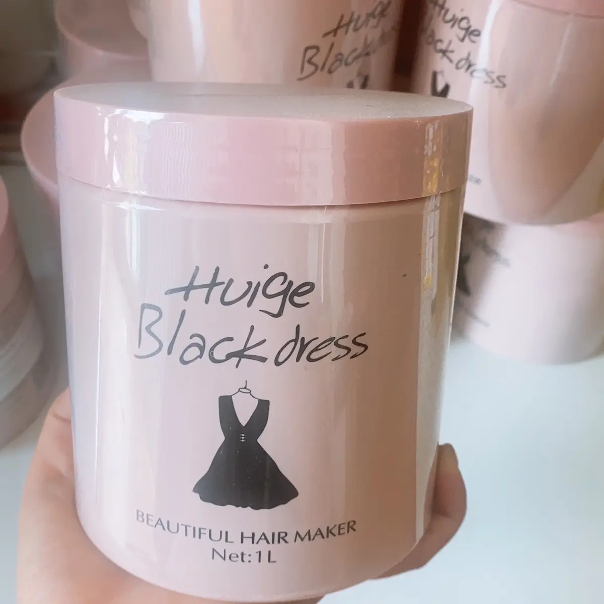 Kem xả tóc mềm mượt huige black dress siêu thơm