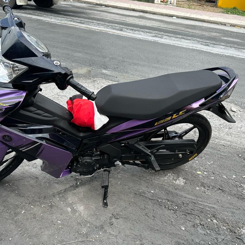 yên xe exciter 2010 nhỏ -ex 135-xuống áo