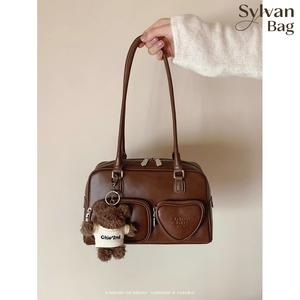 กระเป๋าหมอนสำหรับผู้หญิง สไตล์ฮอตยอดนิยม กระเป๋าสะพายไหล่ กระเป๋าผูกโบว์ กระเป๋าถือผู้หญิง ทำจากผ้าคุณภาพสูง hand  bag shoulder  bag กระเป๋า  caseharden  สี  น้ําตาล กระเป๋า  สแตนออยล์ ci celle เตาผิง