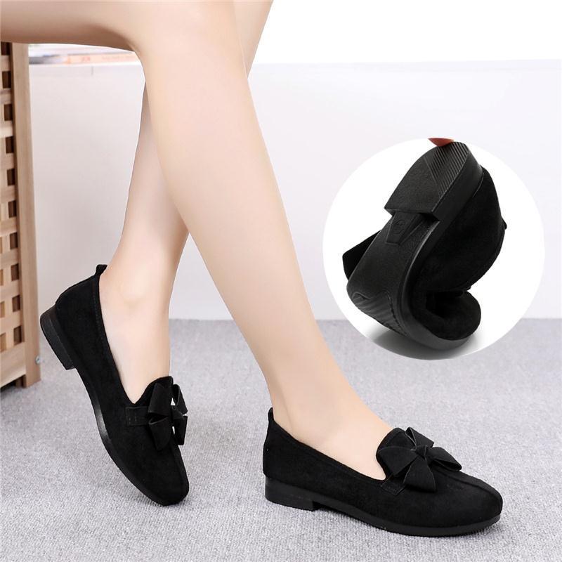 Spring Old Beijing Cloth Shoes Women's Shoes Black Work Shoes Bow Flat Gommino Women's Shoes Breathable Mom Shoes 2