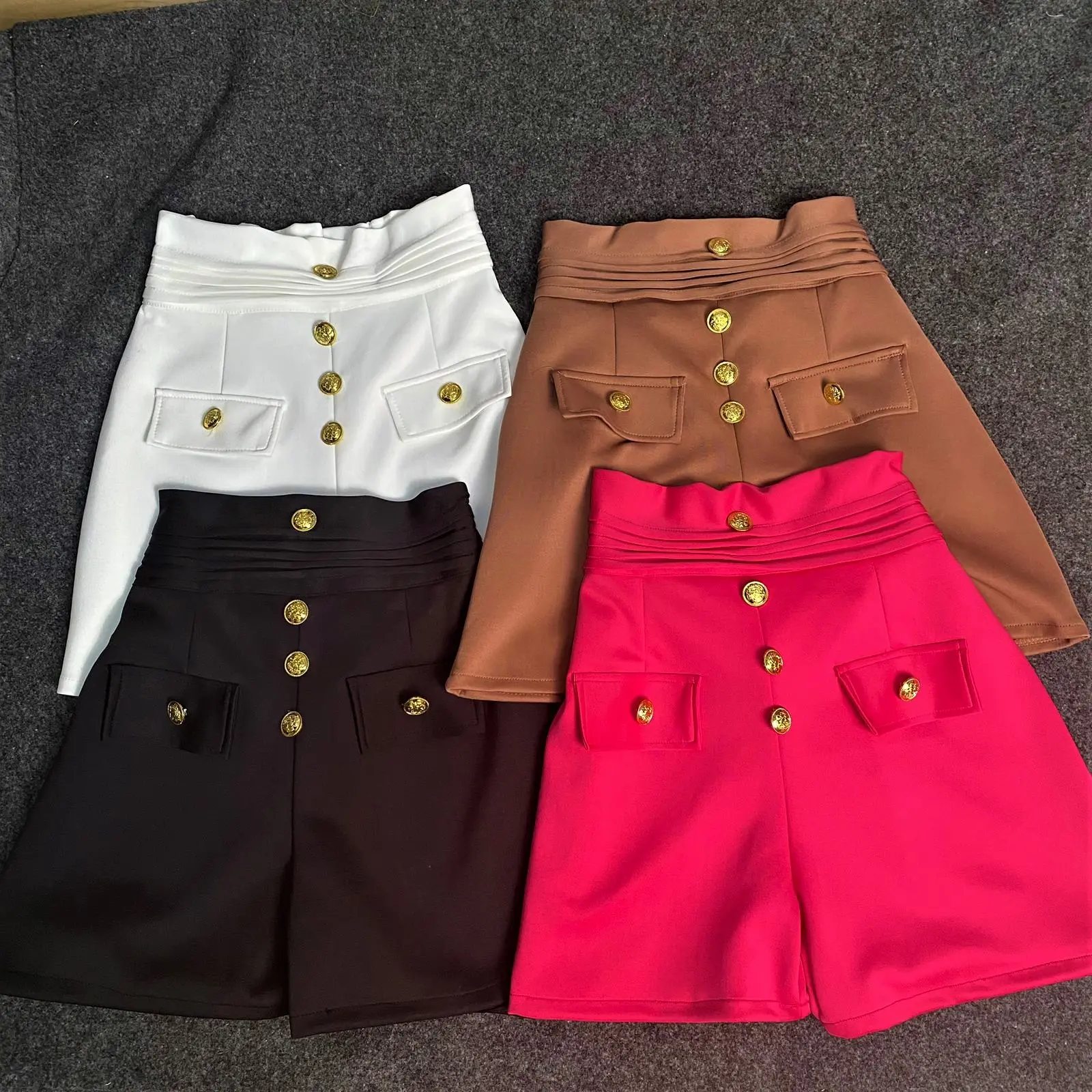 CELANA PENDEK KANCING MAS / PANTS WANITA 6865
