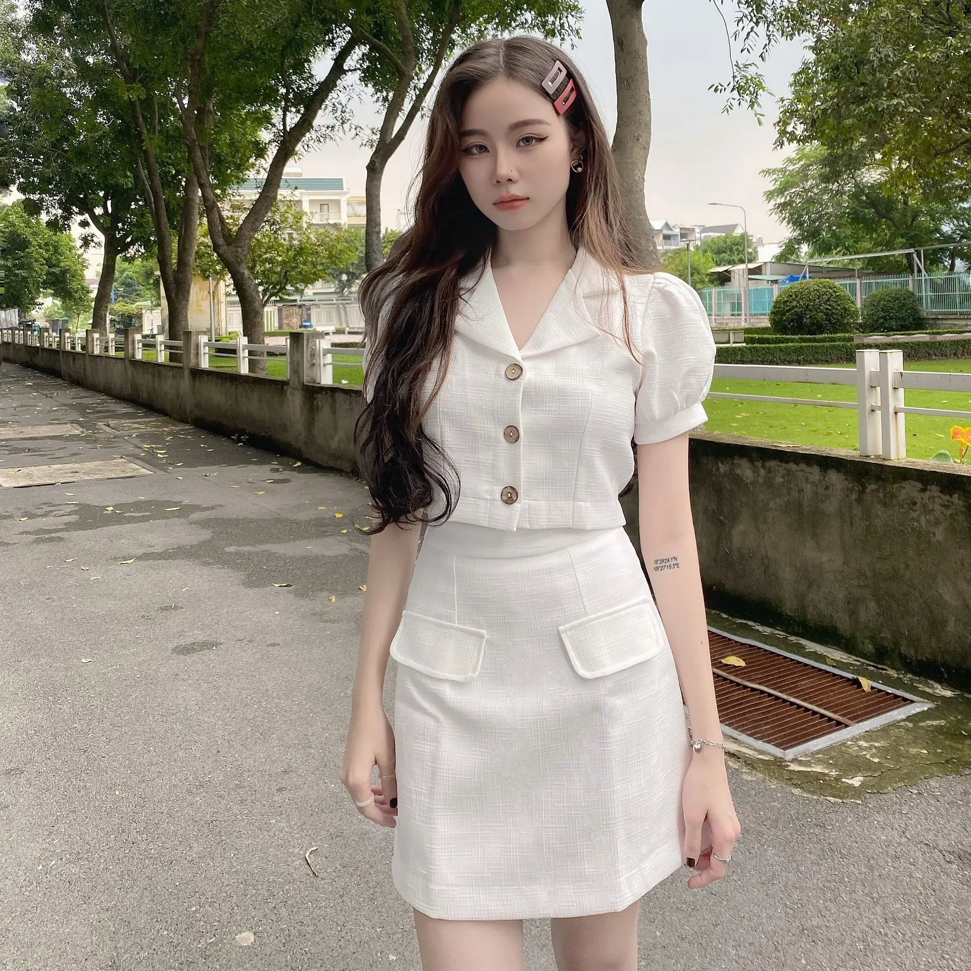 Set chân váy áo trắng thiết kế sang trọng cao cấp thanh lịch trẻ trung tôn dáng xinh -  Lux W Fashion