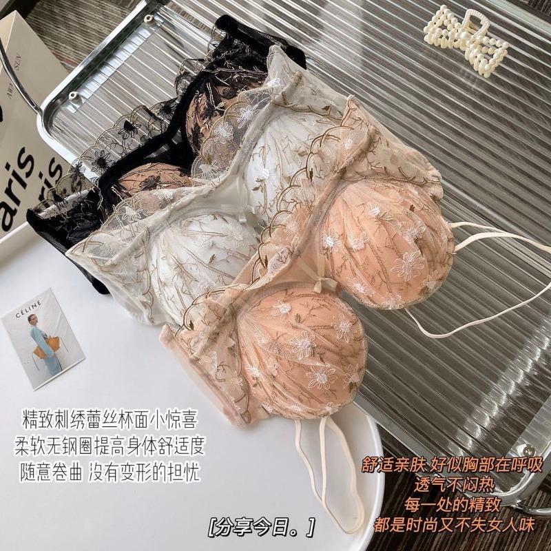Product Introduction of Fairy embroidered lace bra for women with small chest, gathered and enlarged, soft steel ring, lifting and anti-drooping, sexy pure desire bra 4