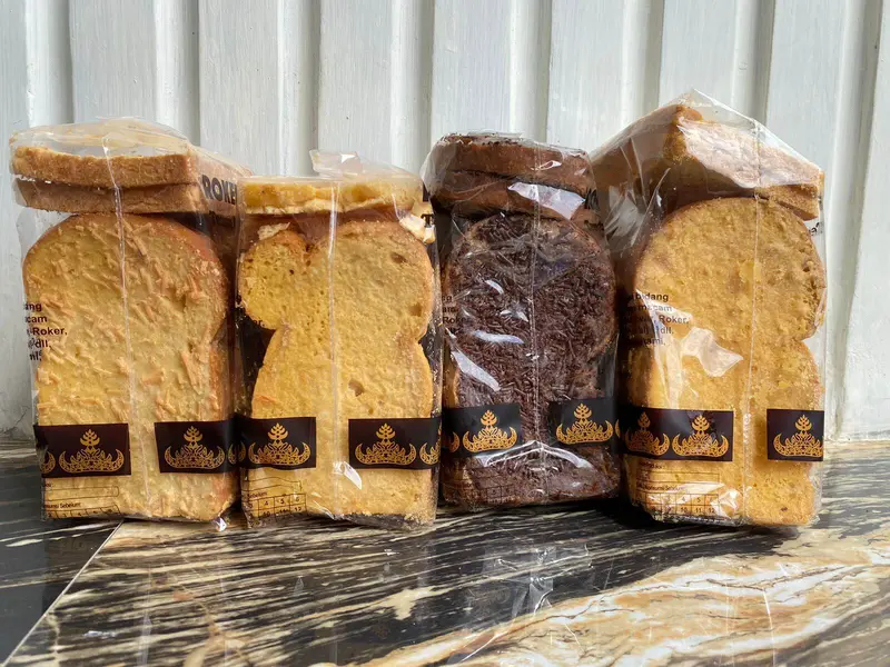 ROTI KERING (ROKER) LAMPUNG ISI 10 ANEKA TOPPING 0