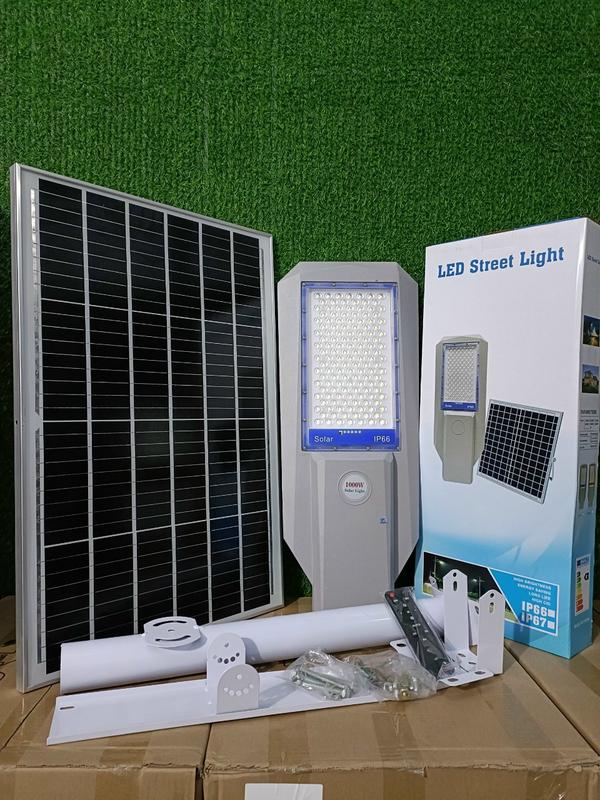 Đèn công trình năng lượng mặt trời 1000W, Đèn phi thuyền tấm pin MONO chính hãng vỏ nhôm đúc - Bảo hành 2 năm 7