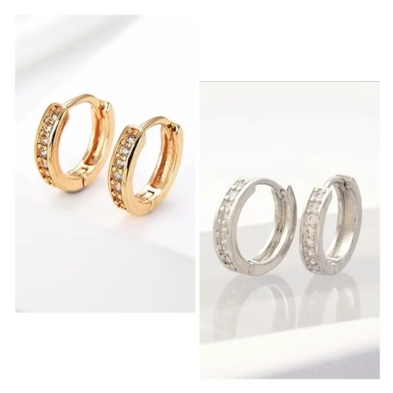 Anting Jepit Titanium Gold Dan Silver Terbaru Perhiasan Wanita Elegan Termurah . Earrings