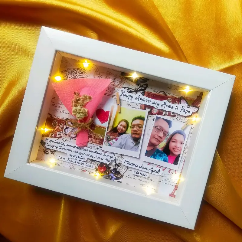 Pigura Kado Ulang Tahun Wisuda Aesthetic Wedding Anniversary 2