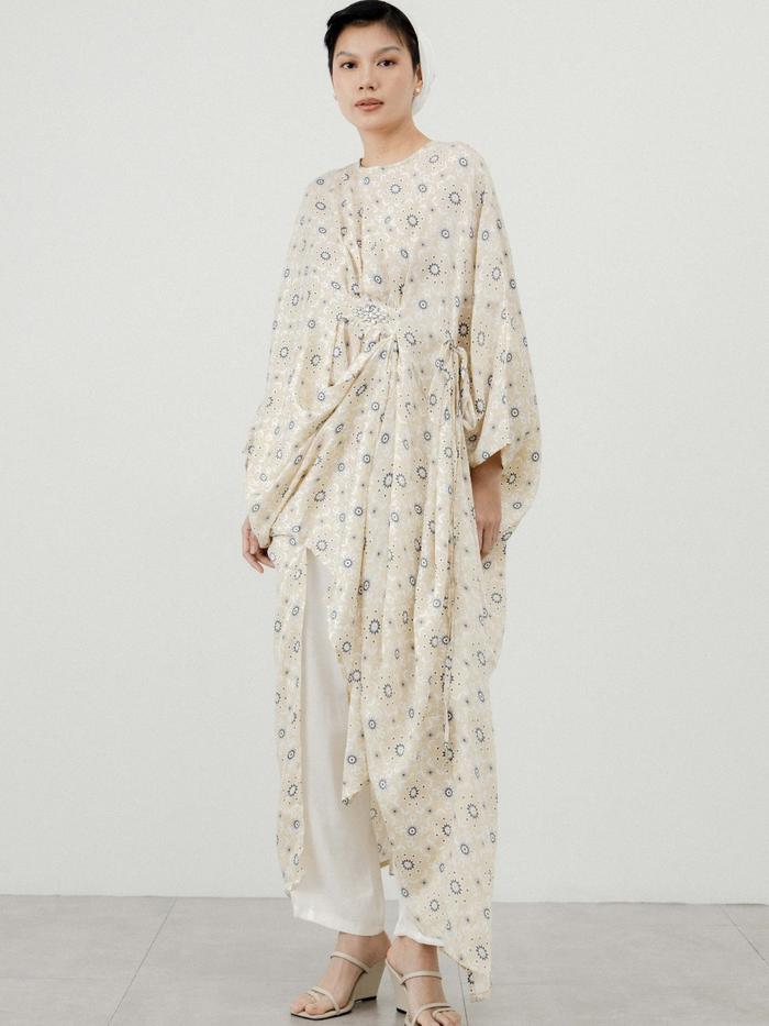 Jual {RANUM} Gaudi Raya. Maxi Dress Lengan Panjang Casual Wanita Altaria  Dress - Blue, ALL SIZE - Kota Administrasi Jakarta Utara - Gaudi Clothing  Indonesia | Tokopedia