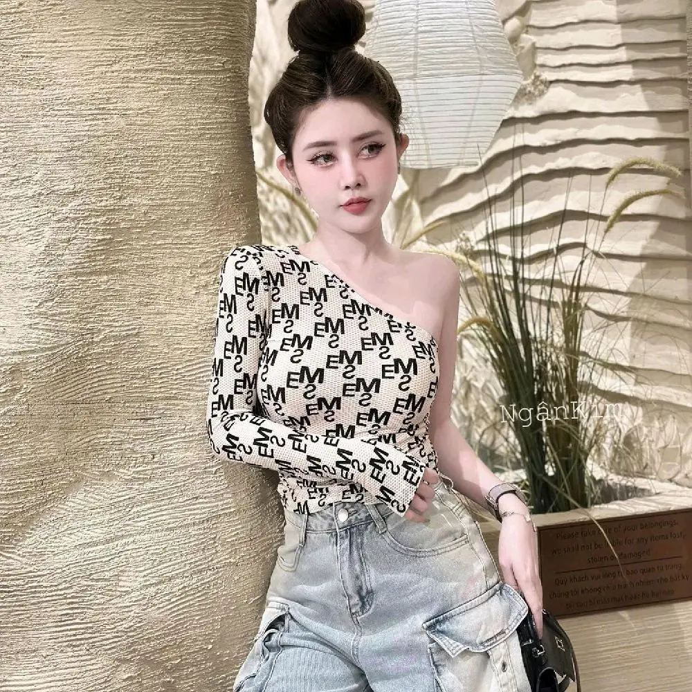 Áo voan mỏng 1 ống tay cá tính