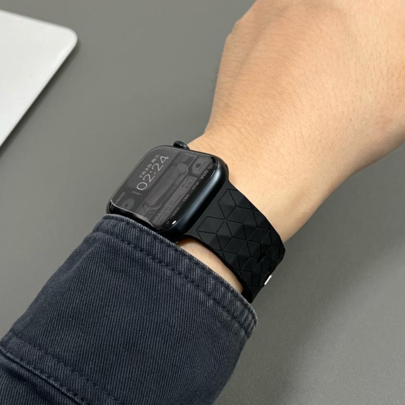 Product Introduction of Sport Silicone for Apple watch ultra 2 band 49mm 46mm 44mm 40mm 45mm 42mm 41mm football pattern bracelet iWatch series 10 9 8 7 6 5 se strap 2