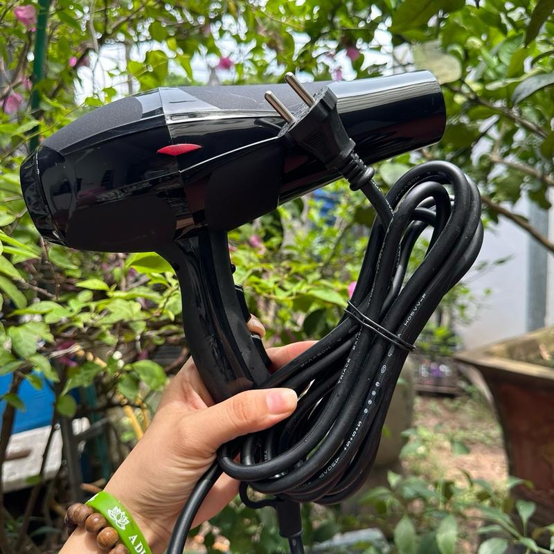 MÁY SẤY VIP có mỏ vịt 2300W Máy sấy tóc MÁY SẤY Chuyên Sấy Tạo kiểu Sấy nóng lạnh 2 chiều dây dài 3.m chuyên dụng cho salon Có Led Xanh và Sáp thơm Sấy tạo kiểu Nặng 1 Kg