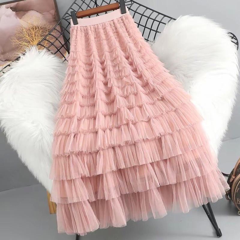 Chân váy ren xếp tầng maxi dáng dài Nữ phối được nhiều kiểu áo.