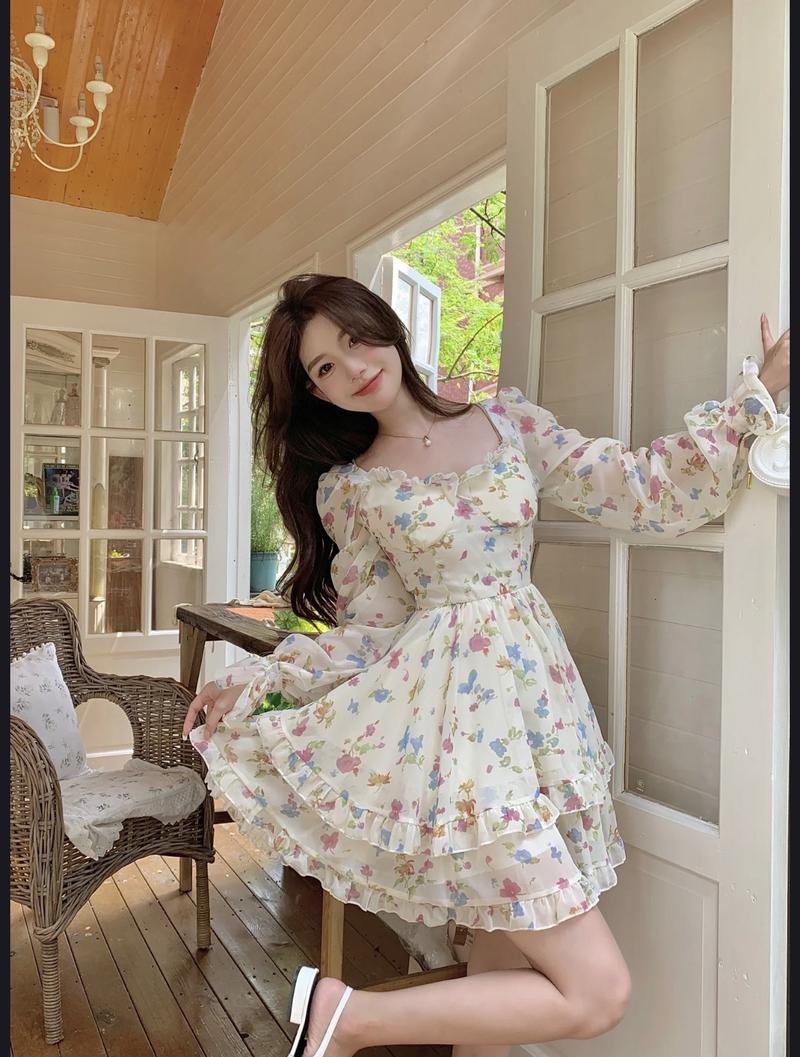 Product Introduction of Đầm Tiểu Thư Ulzzang Chất Voan Hoa Nhí Form Ngắn Xoè Tay Dài 4