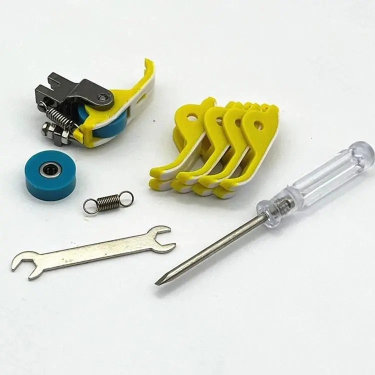 Chân Vịt nhựa bánh xe chống nhăn cho máy công nghiệp 1 kim + kèm 04 đế 3