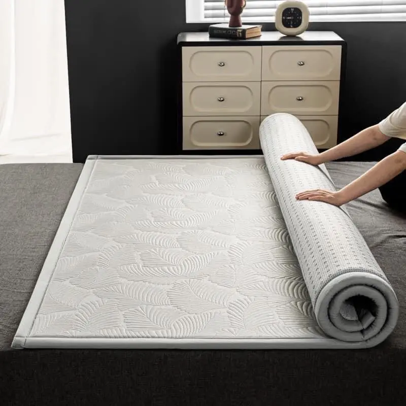 Thảm băng lạnh x2 tiện dụng mát lạnh mềm dưới có hạt chống trượt hoạ tiết tinh tế 3