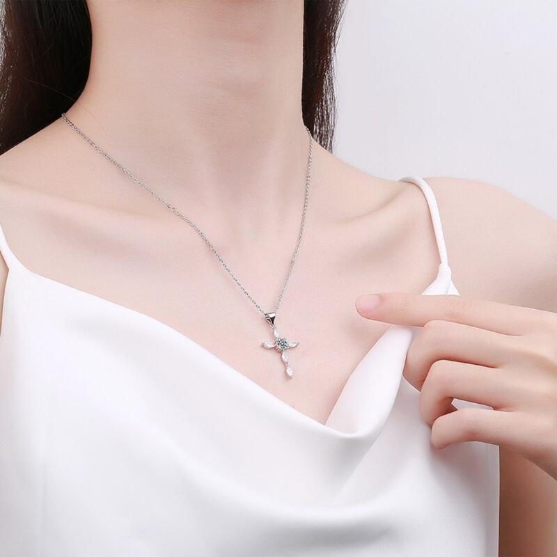 Product Introduction of [with Gra Certificate]S925 Silver Moissanite Necklace White Cross Pendant Clavicle Chain 20