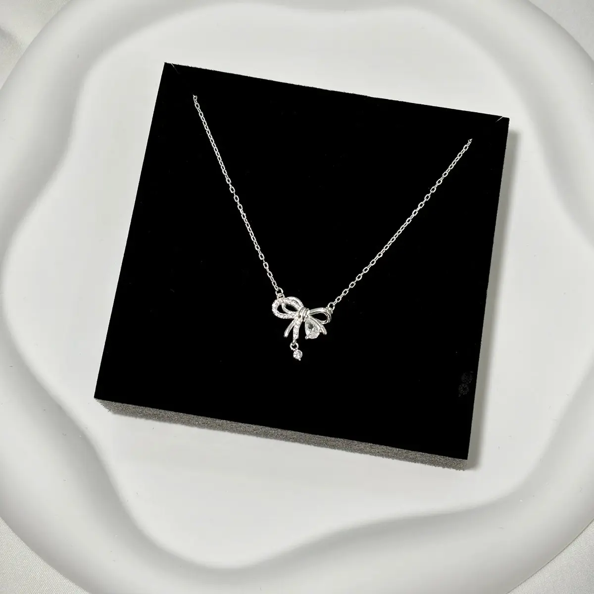 Dây chuyền bạc s925 nơ giọt đá tấm DD Jewelry Women Nữ Trang Sức