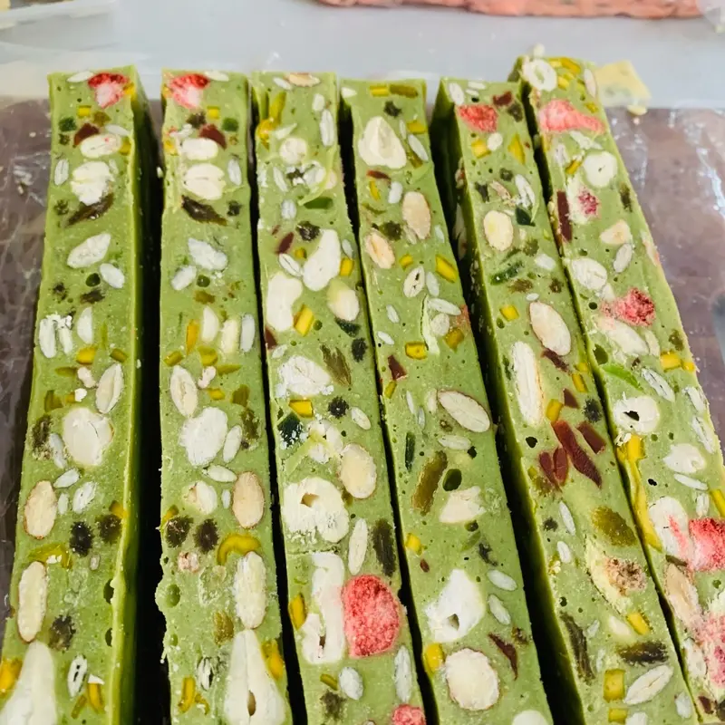 Kẹo Hạnh Phúc Ăn Vặt Viên Kẹo Candy Food handmade từ bơ, sữa, hạt dinh dưỡng và hoa quả sấy dẻo 2