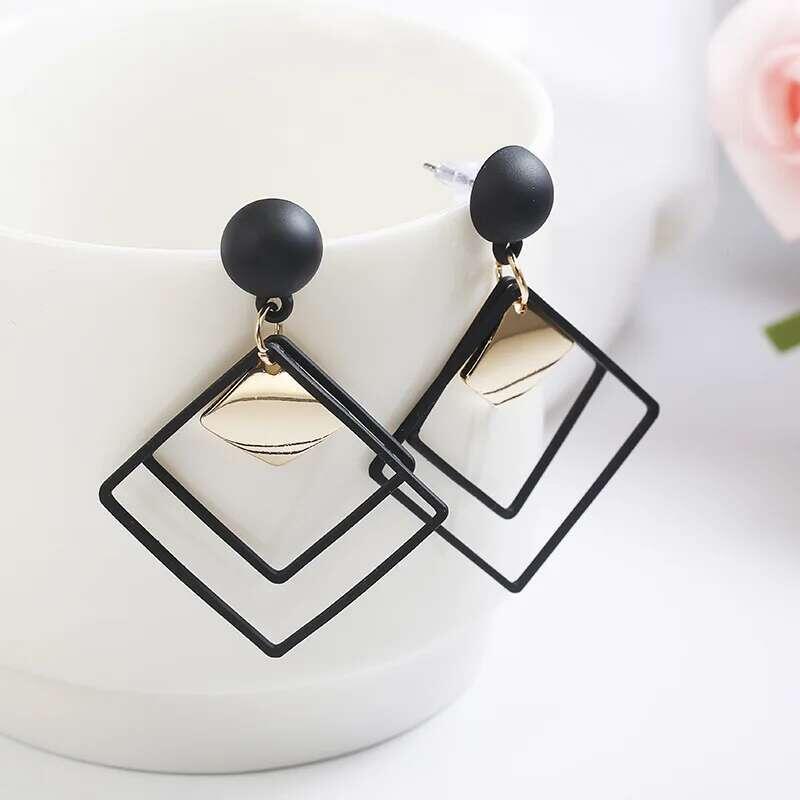 Product Introduction of Simulated Pearl Stud Fashion Long Statement Earrings for Womenn Party Wedding Female Jewelry Gift 17