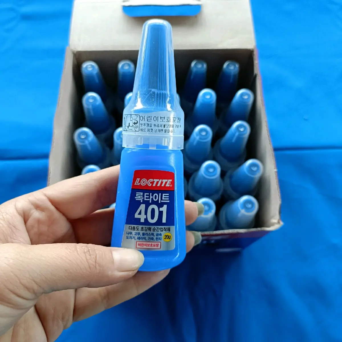 Keo dán đa năng 401