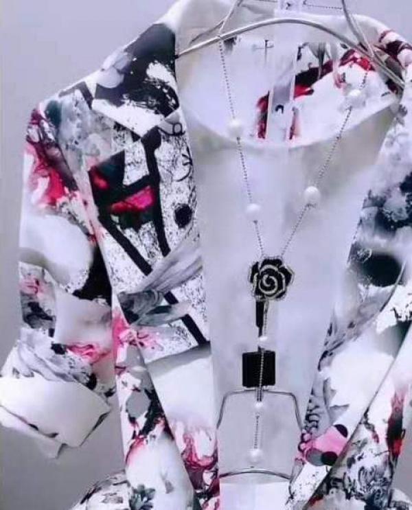 Product Introduction of Áo Khoác Vest Nữ, Họa Tiết Kẻ Sọc Mỏng, Dáng Ôm, Thanh Lịch, Phong Cách Anh Quốc, Dễ Phối Đồ Thích Hợp Cho Mùa Xuân Và Mùa Thu, Thời Trang, Xuân Hè 2024 6