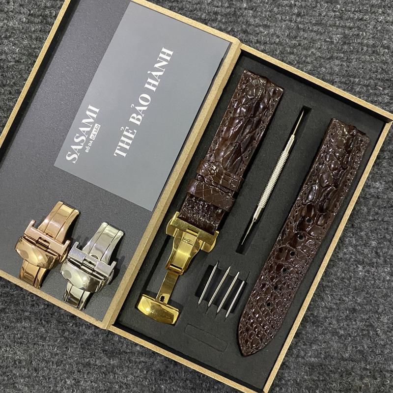 5. Dây đồng hồ DA CÁ SẤU [ DA THẬT 100% ] Gai Tay ,SẢN PHẨM GỒM : 1 DÂY + 1 KHÓA, TẶNG 1 HỘP, 2 CHỐT THÔNG MINH,2 CHỐT THƯỜNG và 1 CÂY THAY DÂY