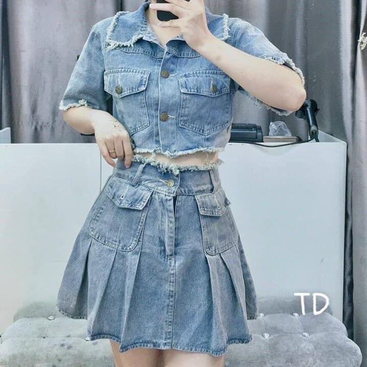 ST VÁY BÒ ÁO TUA RUA