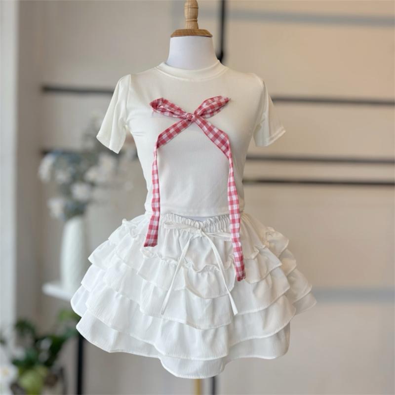 Sét Váy Ngây Thơ Áo Gồm Thun Croptop Nơ Kẻ Dài + Chân Váy 4 Tầng Trắng