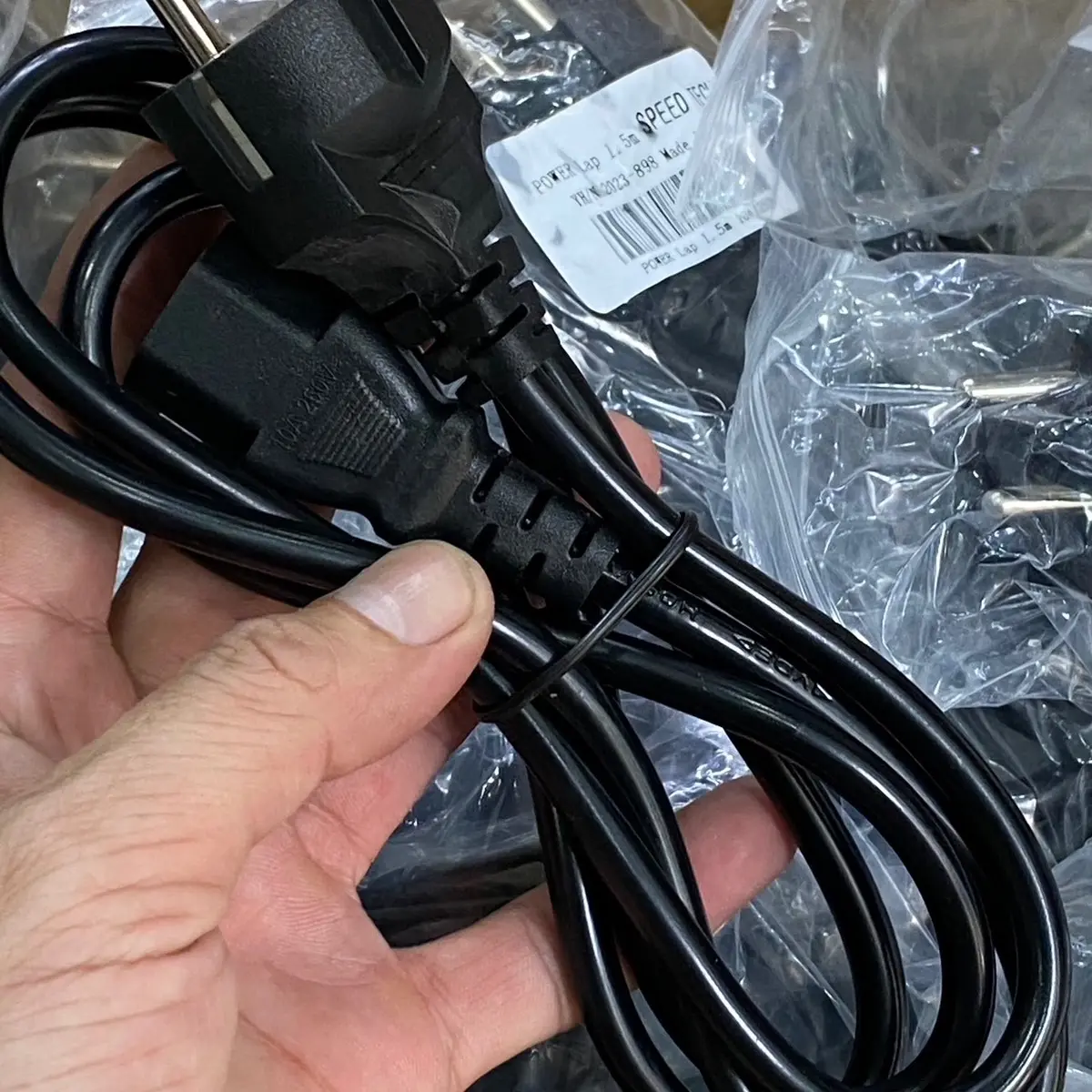 dây nguồn máy tính PC loại tốt