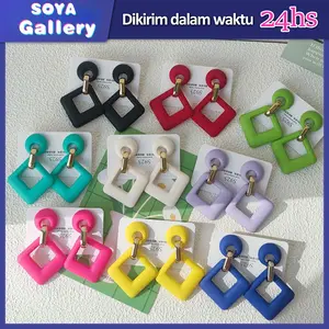 Anting Model Geometri Akrilik Warna Warni Desain Modern Elegan Cocok Untuk Outfit Sehari Hari Wanita Aktif Dan Fashionable Kekinian