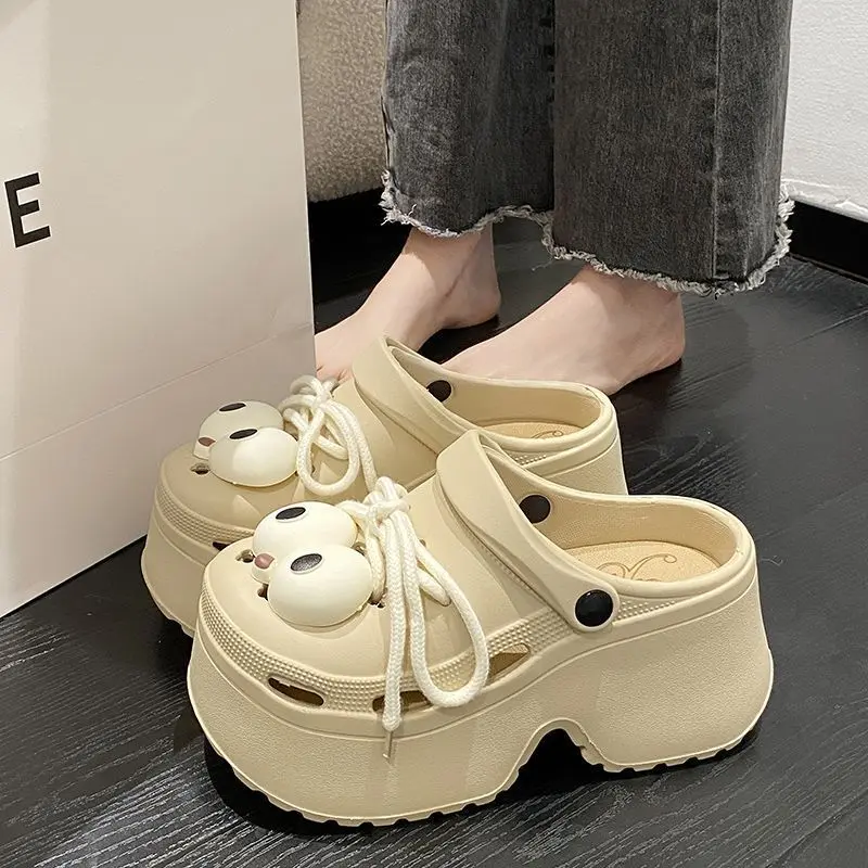 Dép Lê Đế Xuồng Siêu Cao, Chiều Cao Đế 9cm, Màu Đen, Tăng Chiều Cao, Thoáng Khí, Mũi Giày, Dành Cho Trang Phục Mùa Hè Của Phụ Nữ, Phong Cách Người Nổi Tiếng Trên Internet, Chống Trượt, Mũi Bít, Thích Hợp Cho Bãi Biển, Bộ Sưu Tập 1619 Người