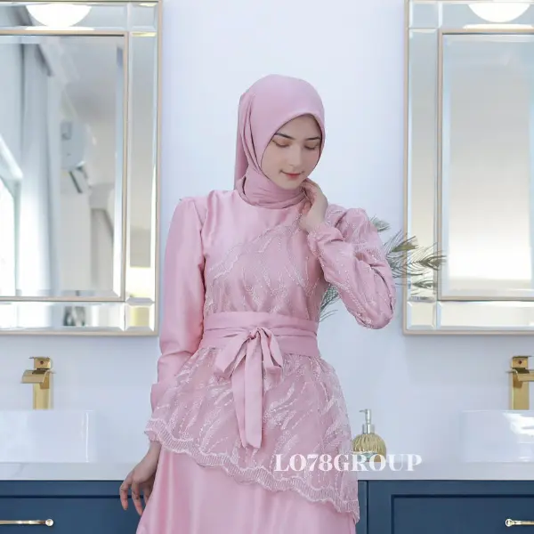 Clarissa - New Saukia Malaysian Dress Satin Brukat Fashion Lebaran Bridesmaid Kondangan 2023 Brokat Lembut Mewah Muslim Mutiara Panjang Velvet Gamis Gaun Pesta Wanita Motif BROKAT Maxi Tile Tanggung 3