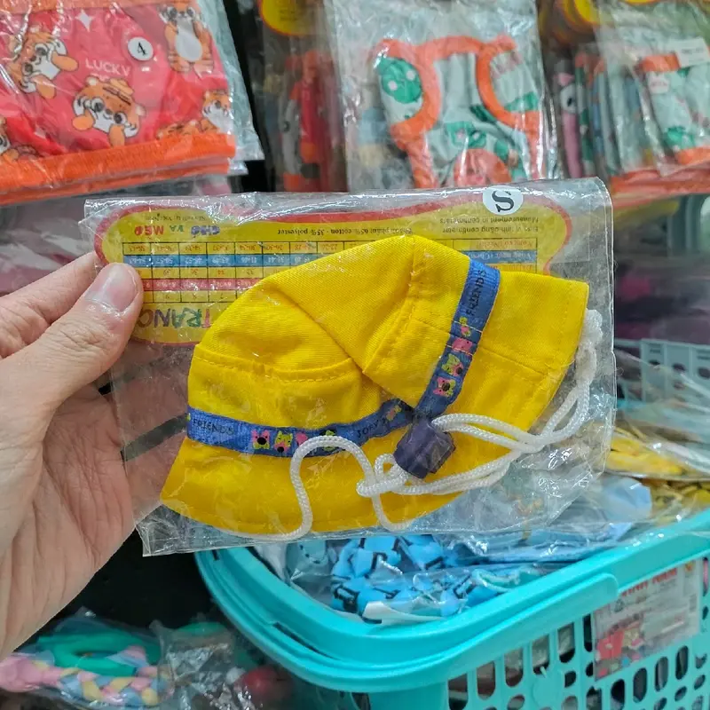 Nón tai bèo, nón kaki, nón noel, nón cối các loại dành cho thú cưng. 0