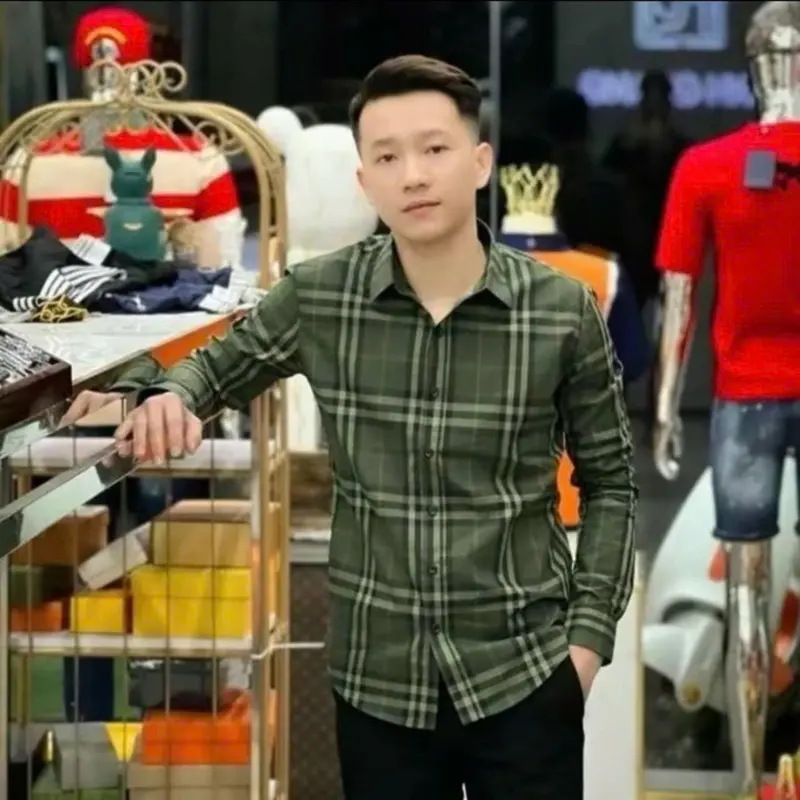 Áo sơ mi nam tay ngắn caro xanh đẹp sang trọng chất lụa  dày dặn thoáng mát mẫu mới hàng cao cấp_Minh Khang shop01 Menswear Có Cổ Shirt Kate 1