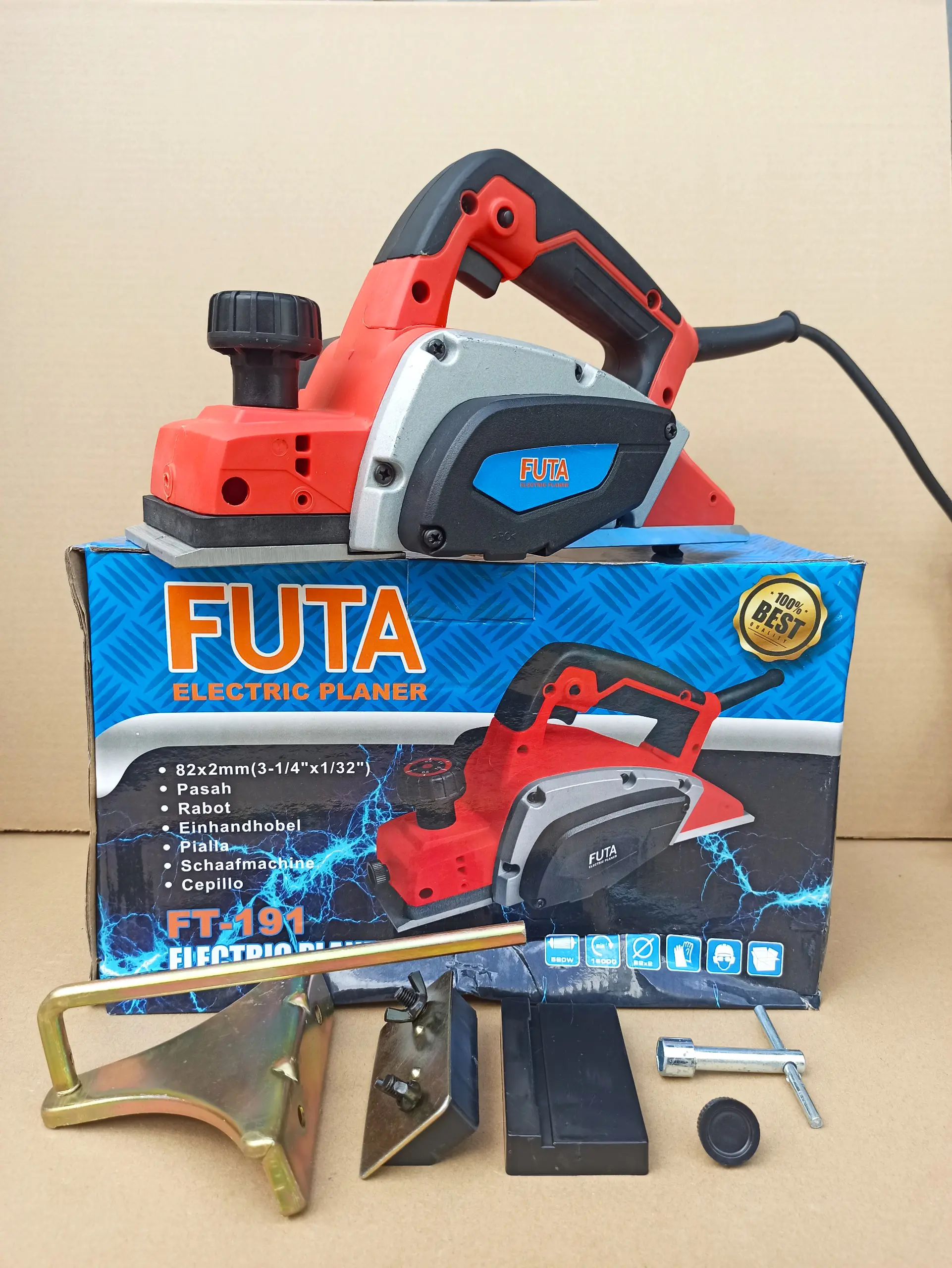 Máy bào gỗ cầm tay mini Futa FT-191, công suất 950W, máy bào chuyên nghiệp được sử dụng trong các xưởng gỗ chế tác đồ gỗ
