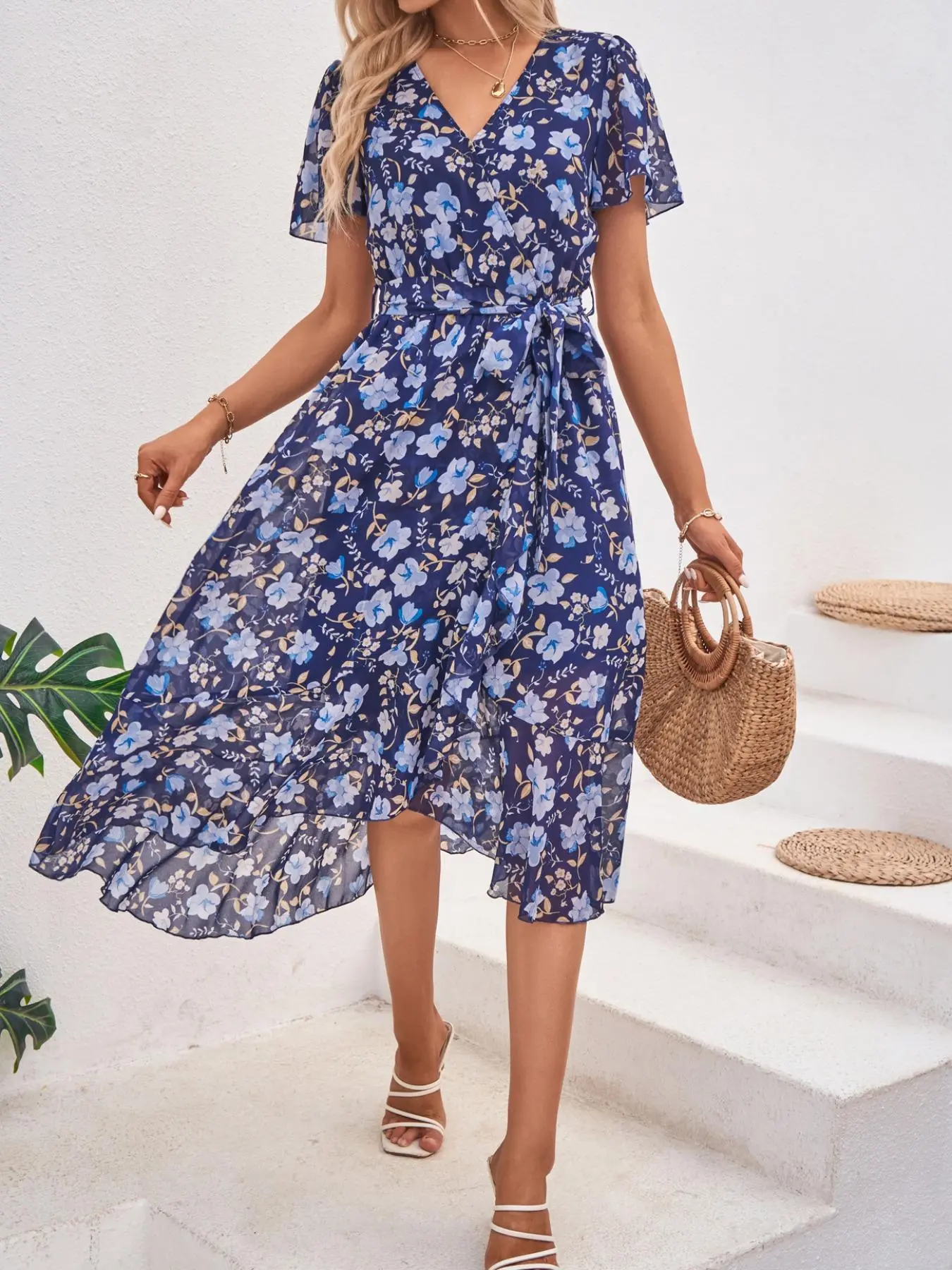 Women's Ditsy Floral Print  Chiffon Dress, Boho V Neck Short Sleeve A Line Dress for Beach Holiday Vacation, Ladies Summer Clothes